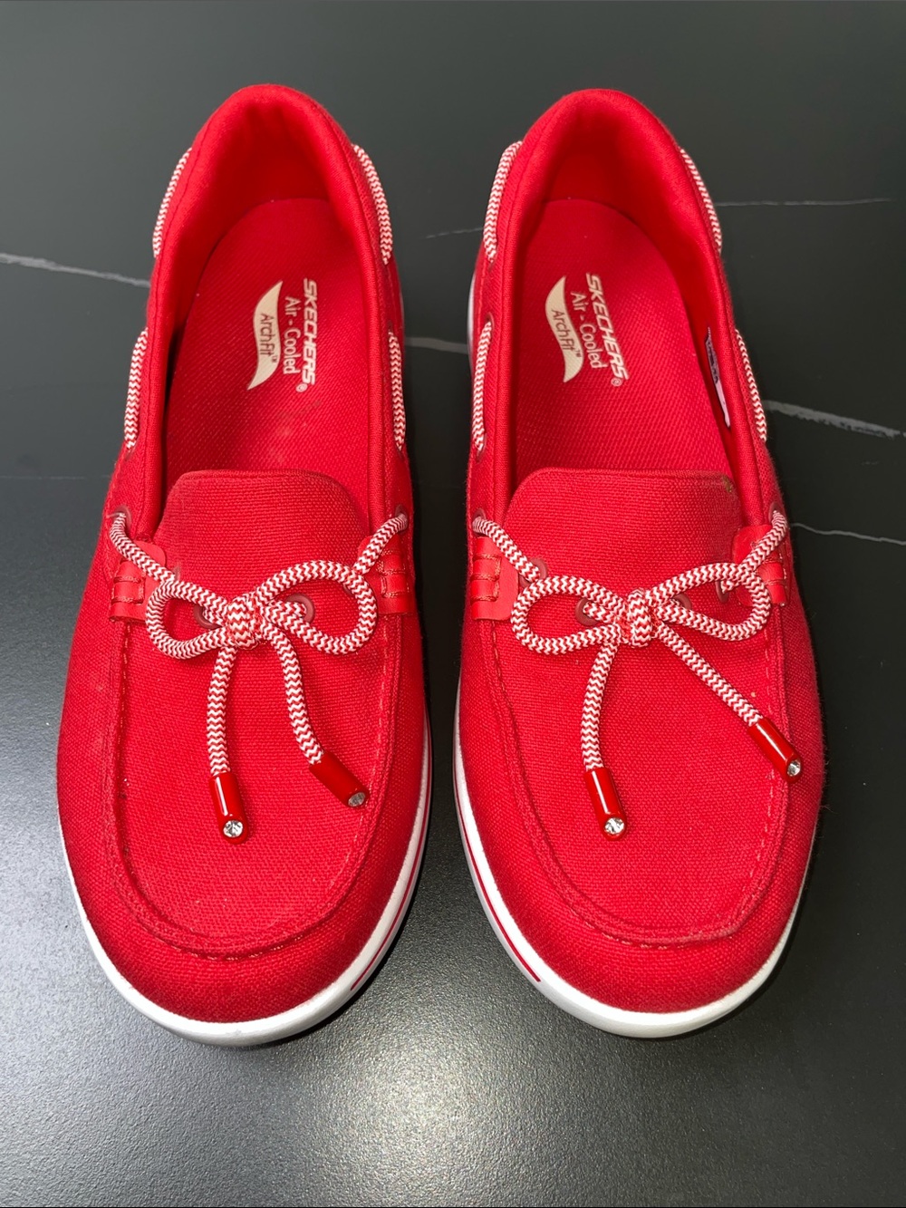 SKECHERS ARCH FIT UPLIFT RED LAGUNA SLIP ONS FTL-09-094